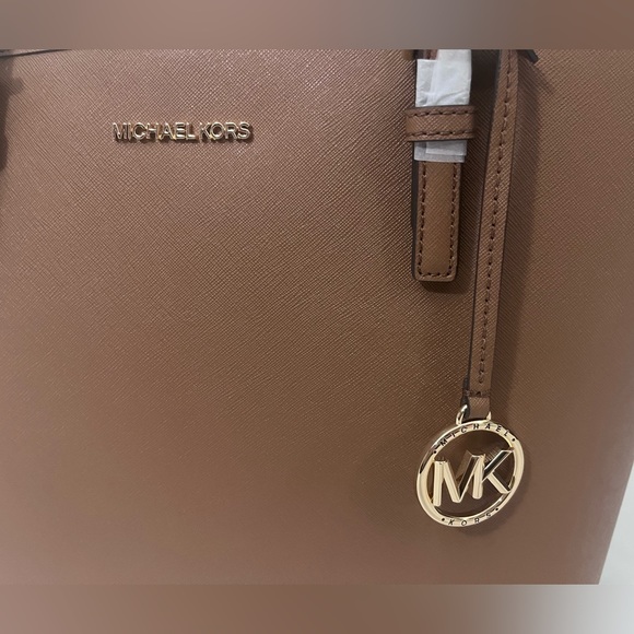 MICHAEL KORS Jet Set Medium Carryall Tote - Picture 2 of 8